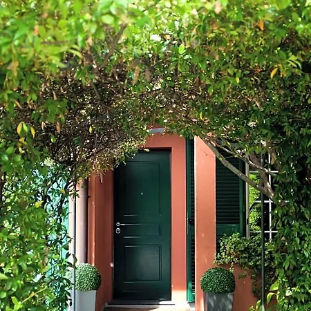 Bed & Breakfast Elena's 3*